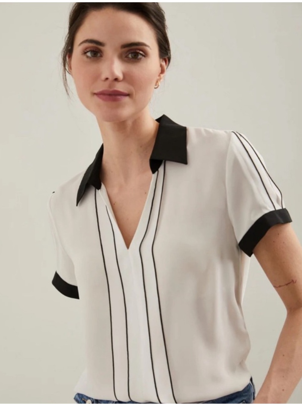 Tristan White V-Neck Short Sleeve Blouse with Black Trim